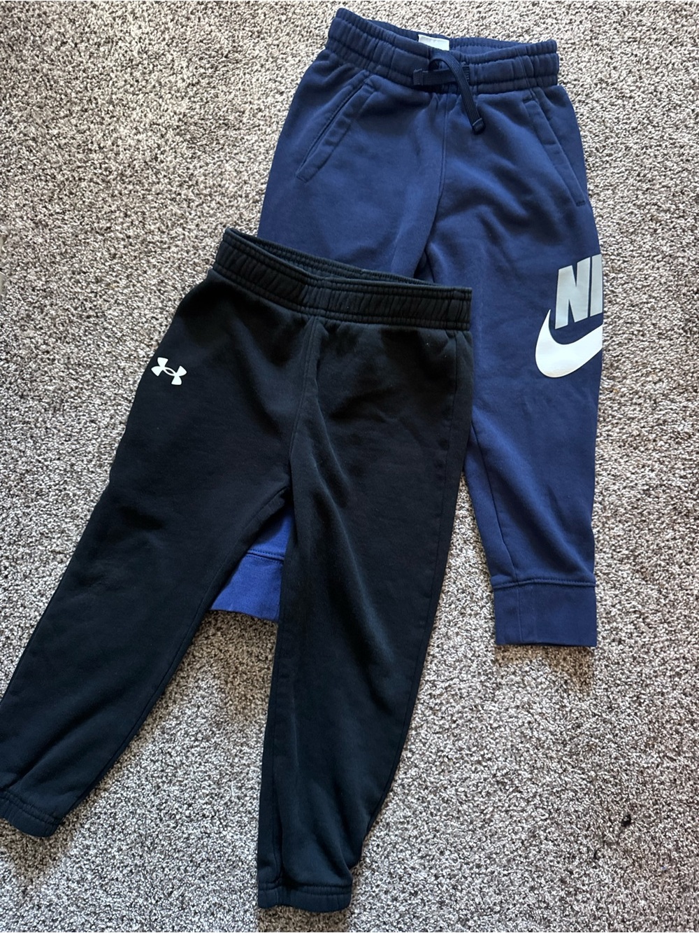 Nike+ Under Armour Size 3/4 Bundle of 2 Joggers Sweatpants Navy And Black
